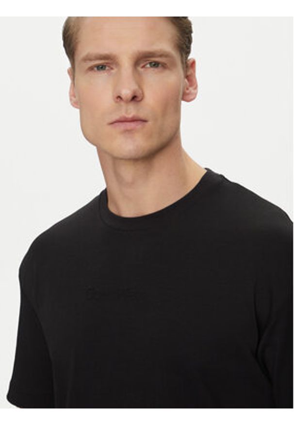 Calvin Klein T-Shirt K10K114167 Czarny Slim Fit. Kolor: czarny. Materiał: bawełna