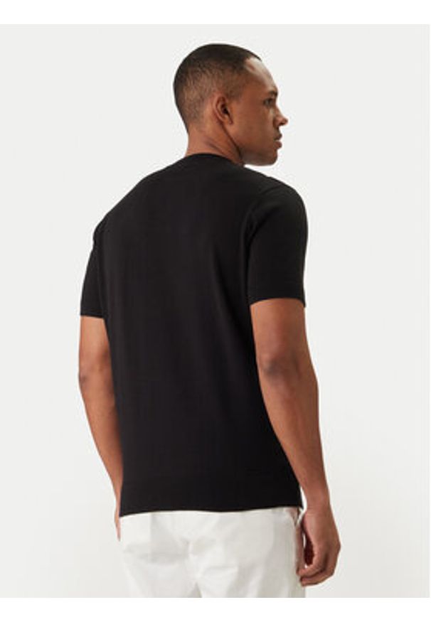 Karl Lagerfeld - KARL LAGERFELD T-Shirt 655006 562301 Czarny Slim Fit. Typ kołnierza: dekolt w karo. Kolor: czarny. Materiał: bawełna