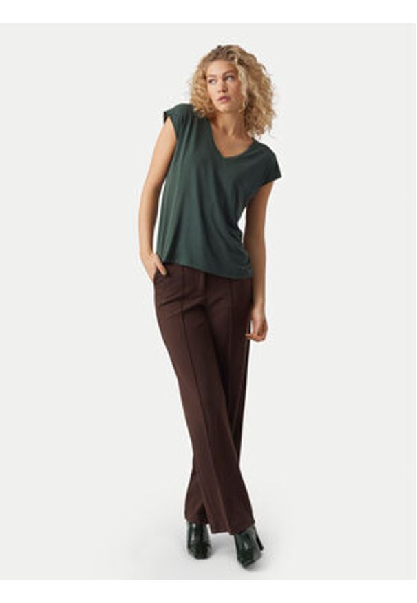 Vero Moda T-Shirt Filli 10247666 Zielony Regular Fit. Kolor: zielony. Materiał: syntetyk