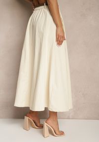 Renee - Jasnobeżowa Rozkloszowana Spódnica z Paskiem i Kieszeniami Vikaritte. Okazja: na co dzień. Kolor: beżowy. Styl: casual, elegancki #3