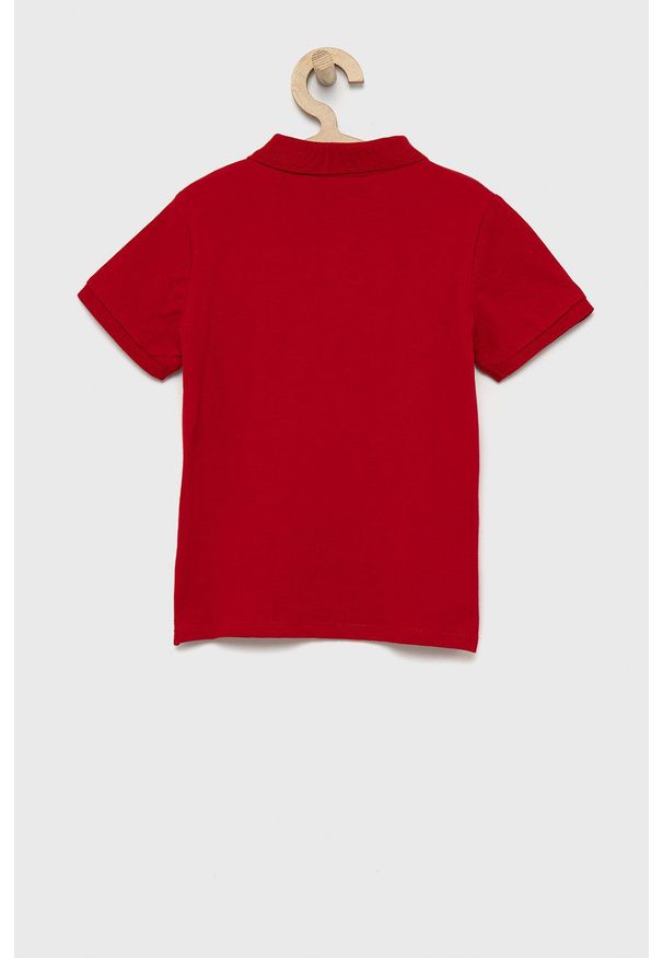 Guess Polo dziecięce kolor czerwony gładki. Okazja: na co dzień. Typ kołnierza: polo. Kolor: czerwony. Materiał: dzianina, materiał, bawełna. Długość: krótkie. Wzór: gładki. Styl: casual