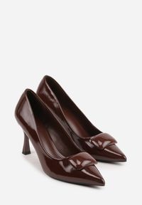 Renee - Brązowe Czółenka Lakierowane na Szpilce z Aplikacją 3D Ianvyre. Okazja: na co dzień. Kolor: brązowy. Materiał: lakier. Wzór: aplikacja. Obcas: na szpilce. Styl: casual, elegancki #9