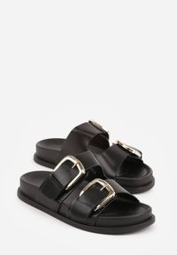 Born2be - Czarne Klapki Ozdobione Dwoma Paskami i Klamrami Jilryna. Okazja: na spacer, na co dzień. Kolor: czarny. Materiał: jeans. Wzór: aplikacja. Sezon: lato. Styl: casual, klasyczny #8