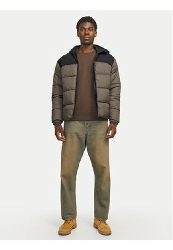 Jack & Jones Kurtka zimowa Moon 12256882 Brązowy Regular Fit. Kolor: brązowy. Materiał: syntetyk. Sezon: zima
