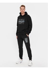 Calvin Klein Spodnie dresowe Wave Lines Hero K10K112775 Czarny Regular Fit. Kolor: czarny. Materiał: bawełna #2