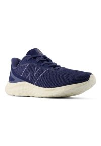Buty do biegania New Balance MARISAN4 niebieskie. Okazja: na co dzień. Kolor: niebieski. Materiał: guma. Szerokość cholewki: normalna. Sport: fitness
