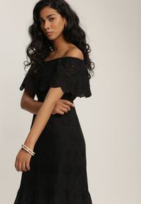 Renee - Czarna Sukienka Menilophi. Kolor: czarny. Materiał: bawełna. Wzór: haft. Styl: boho. Długość: midi #5