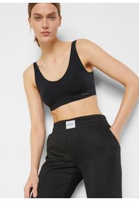 bonprix - Spodnie sportowe, szybkoschnące. Kolor: czarny. Styl: sportowy #3