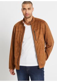 bonprix - Kurtka z imitacji skóry welurowej. Typ kołnierza: kołnierzyk stójkowy. Kolor: brązowy. Materiał: skóra, welur #1