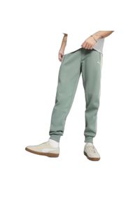 Puma Spodnie T7 Always On Track 62958830. Kolor: zielony. Wzór: haft. Styl: sportowy