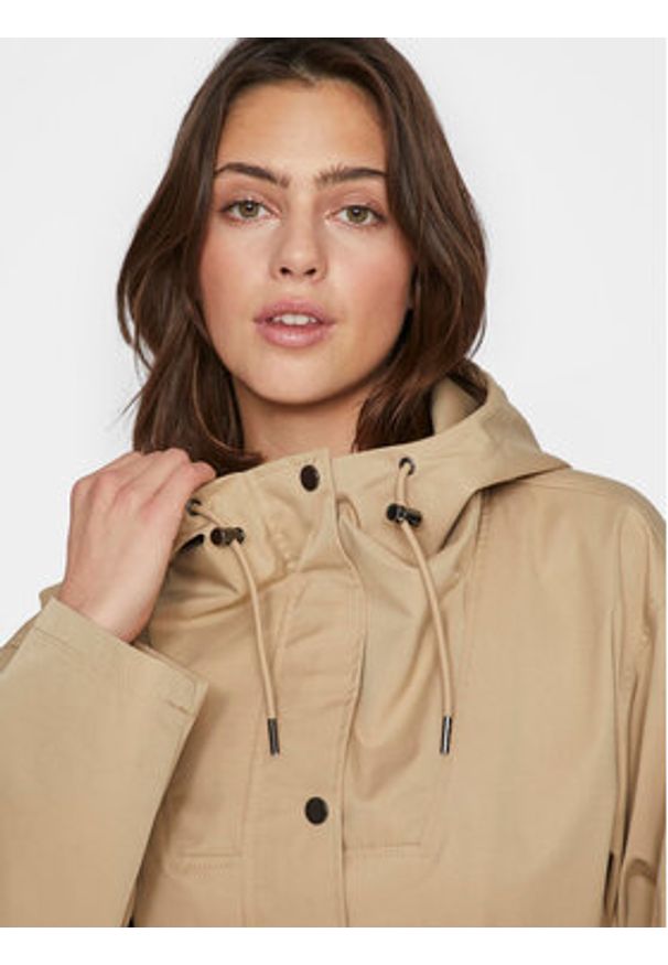Vila Parka Kahara 14089615 Beżowy Regular Fit. Kolor: beżowy. Materiał: syntetyk