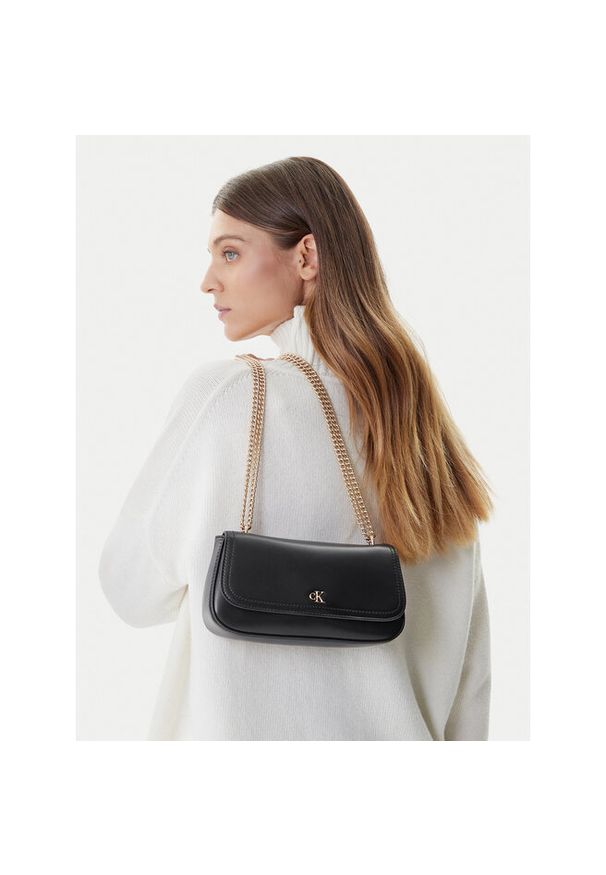 Torebka Calvin Klein. Kolor: czarny
