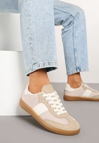 Renee - Ciemnobeżowe Sneakersy Tenisówki w Kultowym Stylu Neolithaen. Okazja: na co dzień, na spacer. Kolor: beżowy. Materiał: jeans. Sport: turystyka piesza #3