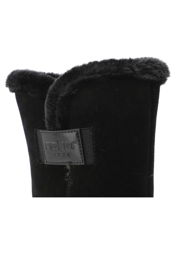 Czarne Botki Rieker Ocieplane Buty Damskie Na Koturnie. Okazja: na co dzień. Kolor: czarny. Materiał: futro, zamsz. Sezon: zima. Obcas: na koturnie. Styl: casual, elegancki, klasyczny