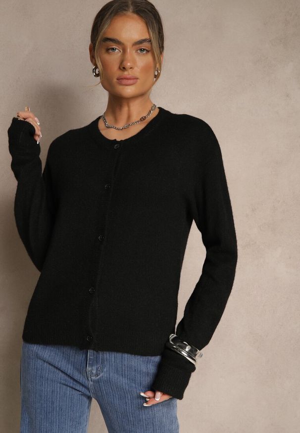 Renee - Czarny Klasyczny Kardigan z Zaokrąglonym Dekoltem Reonira. Okazja: na co dzień. Kolor: czarny. Materiał: jeans. Styl: klasyczny