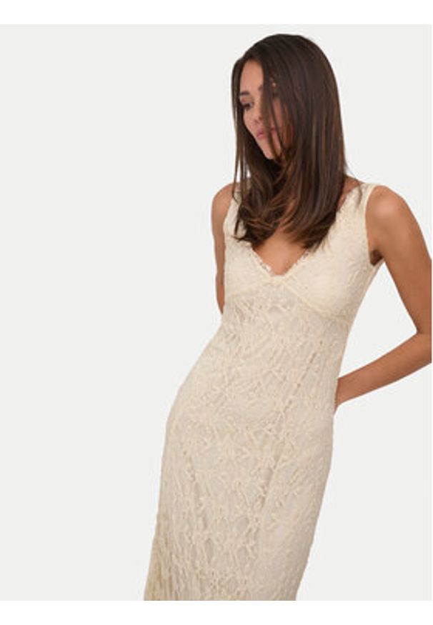 only - ONLY Sukienka wieczorowa Albina 15372795 Kremowy Regular Fit. Kolor: kremowy. Materiał: syntetyk. Styl: wizytowy