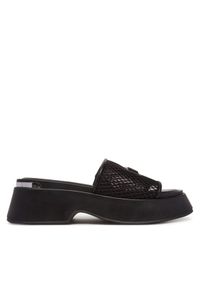 DKNY Klapki K1537441 Czarny. Kolor: czarny. Materiał: skóra