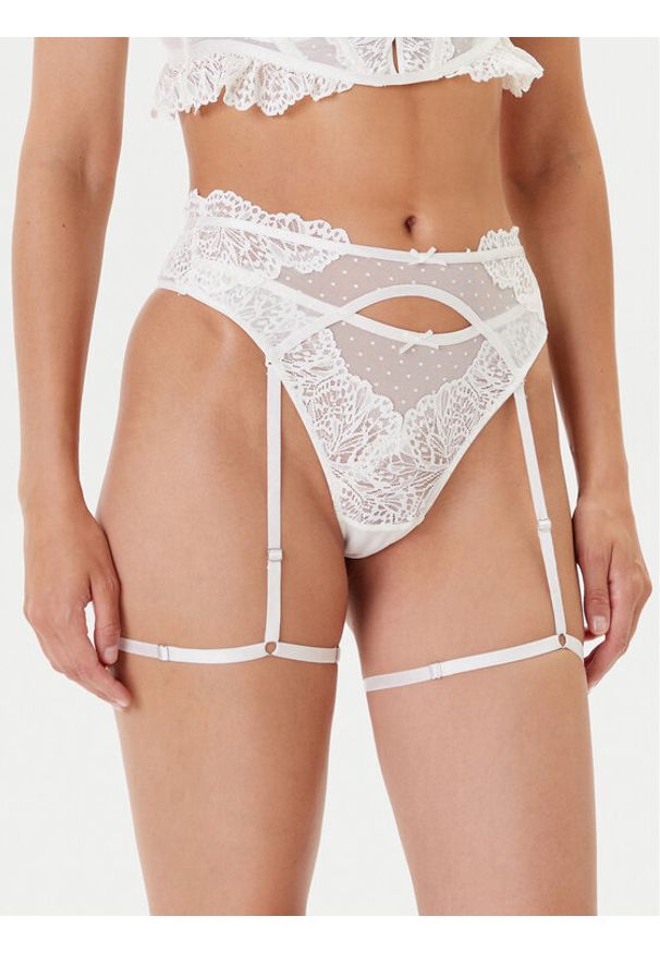 Hunkemöller Stringi 302384 Écru. Kolor: kremowy. Materiał: syntetyk