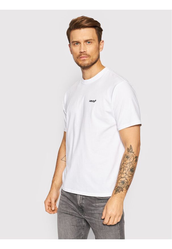 Levi's® T-Shirt Red Tab™ Vintage A0637-0000 Biały Boxy Fit. Kolor: biały. Materiał: bawełna. Styl: vintage
