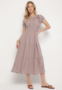 Born2be - Ciemnobeżowa Sukienka o Rozkloszowanym Kroju z Dekoltem Typu Łódka Miranea. Okazja: na co dzień. Kolor: beżowy. Materiał: jeans. Typ sukienki: proste, rozkloszowane. Styl: klasyczny, casual #7
