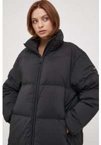 Calvin Klein kurtka puchowa damska kolor czarny zimowa oversize. Kolor: czarny. Materiał: puch. Sezon: zima #3