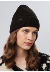 Ochnik - Czarna czapka zimowa damska. Kolor: czarny. Materiał: akryl. Sezon: zima #1