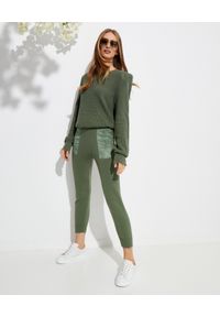 SER.O.YA NEW YORK - Spodnie jogger Ida. Kolor: zielony. Materiał: bawełna. Długość: długie. Wzór: aplikacja #4