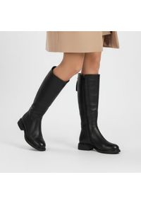 Czarne Kozaki S.Barski Wygodne Obuwie Damskie. Okazja: na co dzień. Zapięcie: zamek. Kolor: czarny. Materiał: skóra. Szerokość cholewki: normalna. Styl: klasyczny, casual, elegancki #1