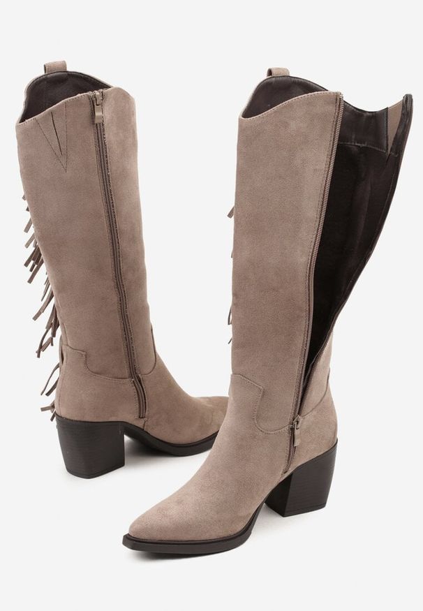 Renee - Beżowe Kozaki Kowbojki na Stożku Zdobione Frędzlami Nucca. Kolor: beżowy. Materiał: zamsz. Wzór: aplikacja. Obcas: na stożku. Styl: boho. Wysokość obcasa: średni