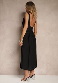 Renee - Czarna Rozkloszowana Sukienka z Wiskozy Milunisa. Okazja: na co dzień. Kolor: czarny. Materiał: wiskoza. Typ sukienki: rozkloszowane. Styl: klasyczny, elegancki, casual #5