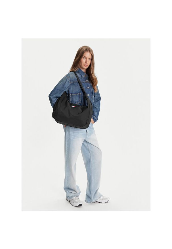 Torebka Tommy Jeans. Kolor: czarny