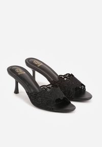 Renee - Czarne Klapki na Metalicznej Szpilce z Koronką Theiseusa. Kolor: czarny. Materiał: koronka. Wzór: koronka. Styl: elegancki #3