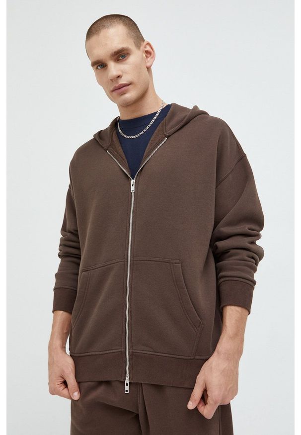Abercrombie & Fitch bluza męska kolor brązowy z kapturem gładka. Typ kołnierza: kaptur. Kolor: brązowy. Materiał: dzianina. Wzór: gładki