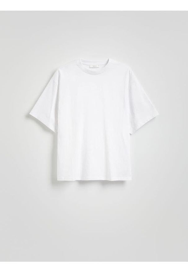 Reserved - Bawełniany t-shirt oversize - biały. Kolor: biały. Materiał: bawełna