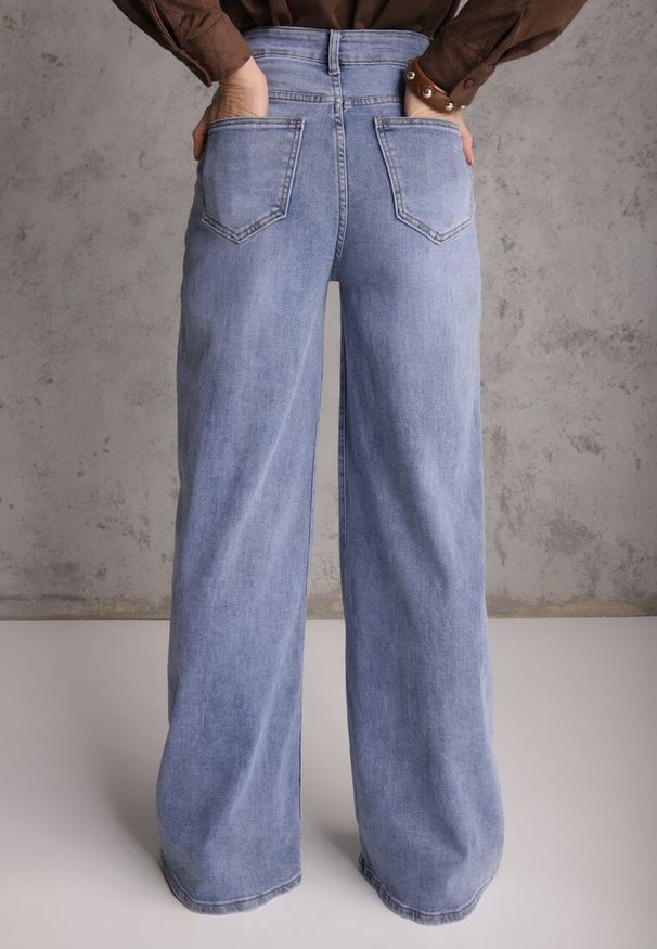 Renee - Niebieskie Szerokie Jeansy Palazzo z Bawełną Zinnarisa. Okazja: na co dzień. Stan: podwyższony. Kolor: niebieski. Styl: casual