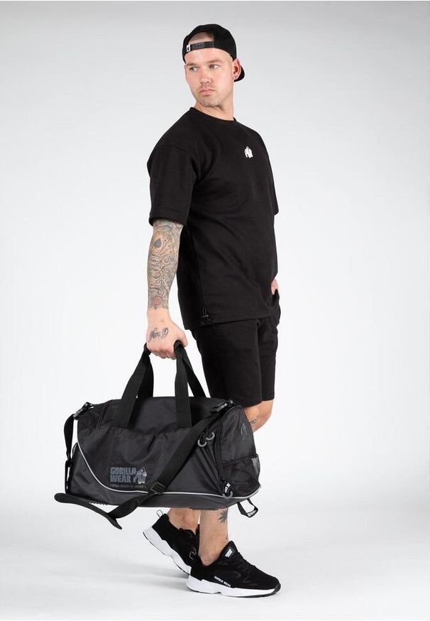 GORILLA WEAR - Dayton Koszulka - Czarny. Kolor: czarny. Długość rękawa: krótki rękaw. Długość: krótkie. Sport: fitness