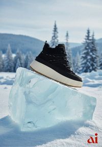 Renee - Czarne Śniegowce Traperki Vices z Futerkiem Typu Baranek i Platformą Terivelle. Okazja: na randkę. Kolor: czarny. Materiał: futro. Sezon: zima, jesień. Obcas: na platformie. Styl: elegancki #1