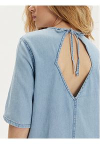 Tommy Jeans Sukienka codzienna Chambray DW0DW17932 Niebieski Relaxed Fit. Okazja: na co dzień. Kolor: niebieski. Materiał: bawełna. Typ sukienki: proste. Styl: casual #5