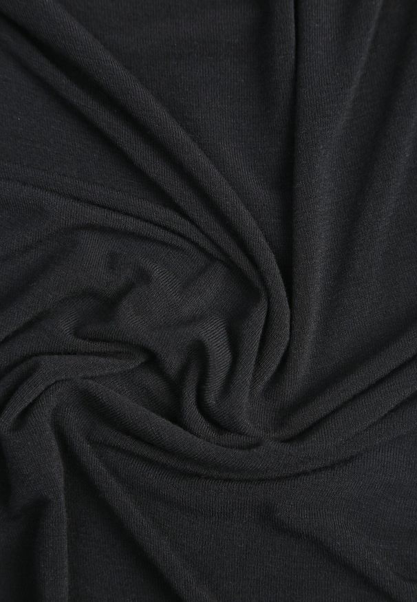 Born2be - Czarna Bluzka z Golfem Typu Longsleeve z Wiskozy z Kaszmirem Fedine. Okazja: na co dzień. Typ kołnierza: golf. Kolor: czarny. Materiał: wiskoza, kaszmir. Długość rękawa: długi rękaw. Styl: elegancki, klasyczny, casual