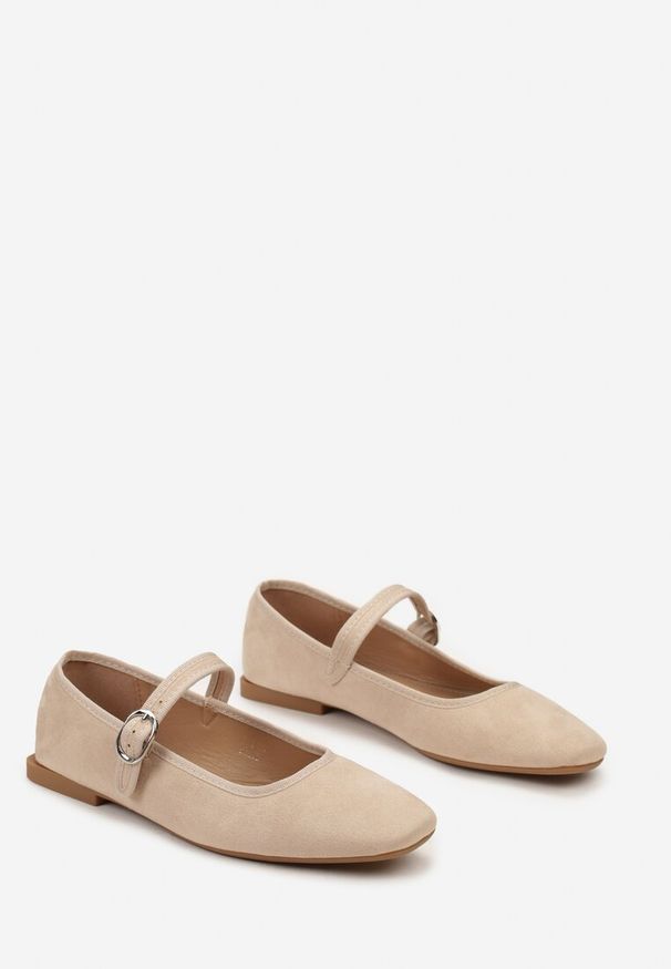 Born2be - Beżowe Balerinki z Kwadratowym Noskiem i Zapięciem na Sprzączkę Lavitera. Zapięcie: sprzączka. Kolor: beżowy. Styl: retro, elegancki