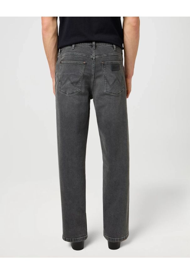 Męskie Spodnie Jeansowe Wrangler Loose Straight Sandstorm 112371017