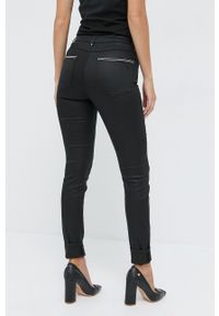 Morgan Spodnie damskie kolor czarny dopasowane medium waist. Kolor: czarny. Materiał: materiał