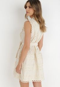 Born2be - Jasnobeżowa Sukienka Lastharpia. Kolor: beżowy. Materiał: koronka, materiał, tkanina. Długość rękawa: bez rękawów. Wzór: koronka, jednolity. Typ sukienki: rozkloszowane. Styl: boho. Długość: mini #6