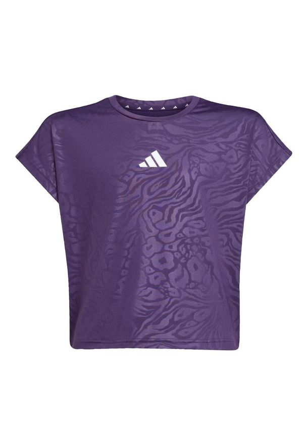 Adidas - Koszulka All Sports Animal Print Crop. Kolor: fioletowy, biały, wielokolorowy. Wzór: nadruk. Sport: joga i pilates