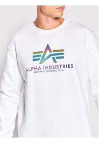 Alpha Industries Bluza Basic Rainbow Print 178302RR Biały Regular Fit. Kolor: biały. Materiał: bawełna. Wzór: nadruk #5