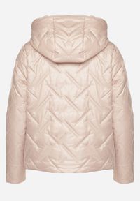 Born2be - Złoto-Różowa Pikowana Kurtka z Kapturem Ozdobiona Naszywką Rilumia. Okazja: na co dzień. Typ kołnierza: kaptur. Kolor: złoty. Materiał: jeans. Wzór: aplikacja. Styl: casual #7