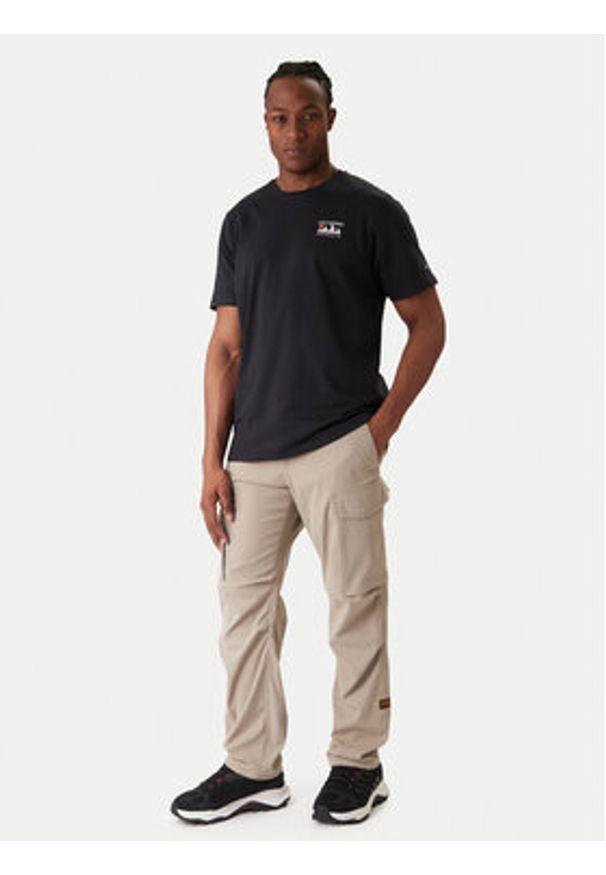 columbia - Columbia T-Shirt Explorers Canyon™ 2036451 Czarny Regular Fit. Kolor: czarny. Materiał: bawełna