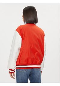 Tommy Jeans Kurtka bomber Letterman DW0DW17233 Czerwony Relaxed Fit. Kolor: czerwony. Materiał: syntetyk