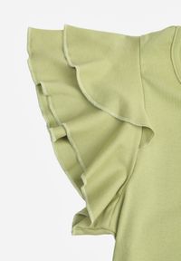 Renee - Zielona Gładka Bluzka z Bawełny z Rękawkami z Falbanek Nedaxera. Okazja: na co dzień, na randkę, na imprezę. Typ kołnierza: kołnierz z falbankami. Kolor: zielony. Materiał: bawełna. Długość rękawa: krótki rękaw. Wzór: gładki. Styl: casual #3