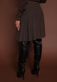 Renee - Brązowa Spódnica z Kaszmirem o Rozkloszowanym Kroju High Waist Acrea. Okazja: na co dzień. Stan: podwyższony. Kolor: brązowy. Materiał: kaszmir. Styl: elegancki, casual #8